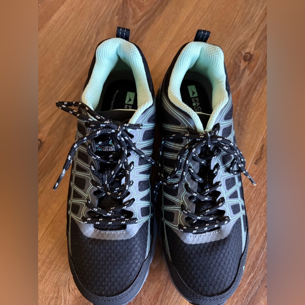 Pacific Mountain Hiking Dasher Cushioned Size 6.5 Women’s heal stabilizer